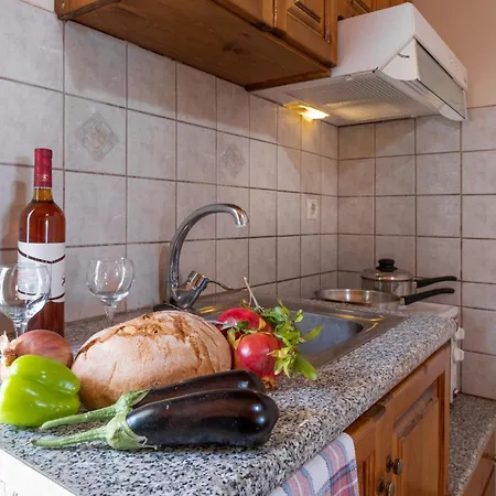 Apostolos 4 Апартаменты *