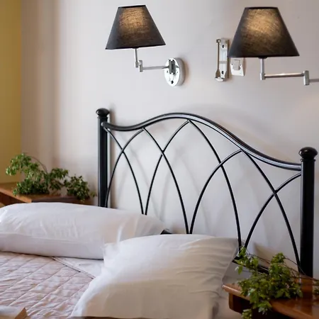 Апартаменты Apostolos 4 *